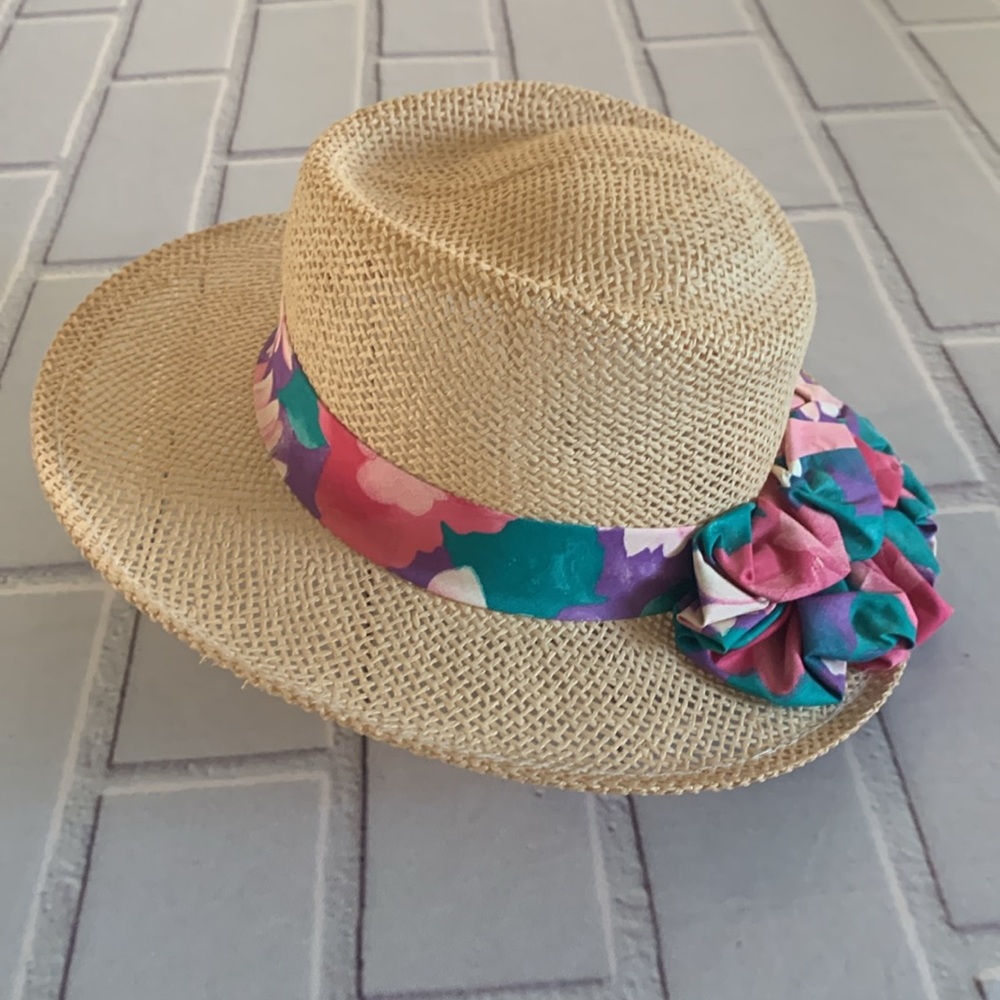 Straw hat - Picture 2 of 6
